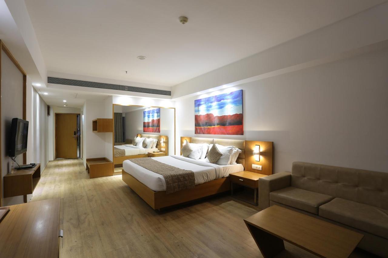 Ymca International Centre Hotel Ahmedabad Luaran gambar
