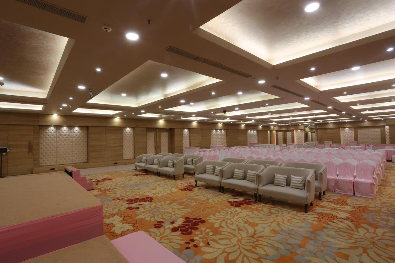 Ymca International Centre Hotel Ahmedabad Luaran gambar